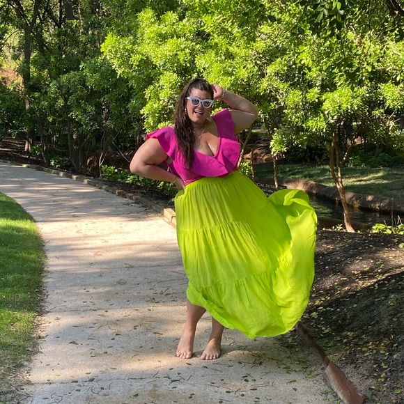 Bright Yellow tiered ELOQUII maxi skirt - Picture 5 of 6